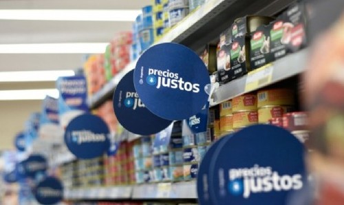 Los supermercados comenzaron a exhibir los carteles del programa Precios Justos