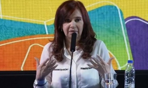 Cristina Kirchner volvió a apuntar contra la jueza que investiga el atentado en Recoleta: “Es insostenible su continuidad al frente de la investigación”
