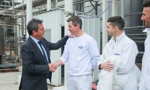 Massa levantó las retenciones a los lácteos por 90 días