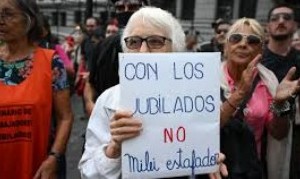 Nueva represión a jubilados durante la marcha de los miércoles