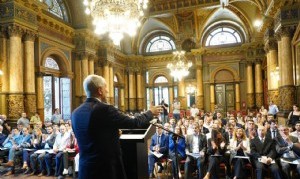 Alak presentó el Plan de Seguridad 2026 para La Plata