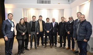Kicillof: "La política económica de Milei es incompatible con la industria y el desarrollo de las pymes locales"
