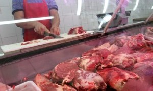 Carne vacuna a la baja: la faena bajó 1,9% y el consumo quedó 3,6% debajo del promedio histórico