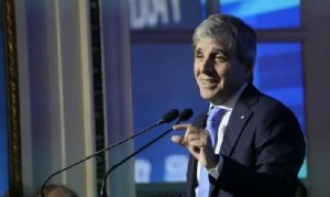 Tras la dura derrota de LLA en las elecciones bonaerenses, Caputo busca dar señales a los mercados: “Nada va a cambiar”