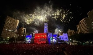 Más de 100 mil personas colmaron Plaza Moreno para festejar a lo grande los 143 años de La Plata