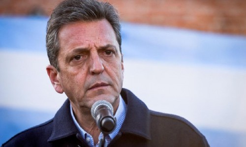 Massa cruzó a Milei