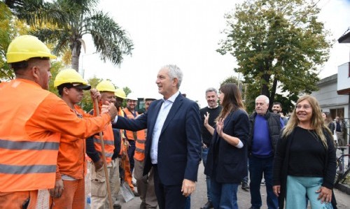 Alak puso en marcha la construcción de la nueva Avenida 60 e inauguró el Plan de Obras y Mantenimiento Urbano en Los Hornos