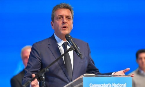 Massa presentó el nuevo proyecto de ley de Financiamiento Educativo