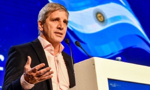 El Gobierno levanta el cepo cambiario y el dólar flotará hasta $ 1.400