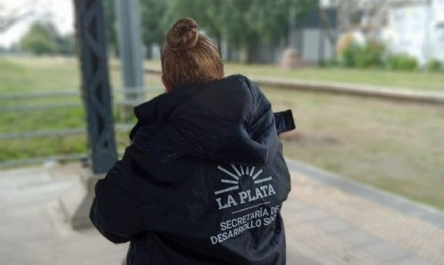 La Plata: la Municipalidad refuerza la asistencia a personas en situación de calle ante las bajas temperaturas