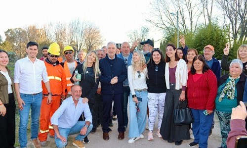 La Plata: Alak inició obras para mejorar calles y desagües en La Hermosura de Arana