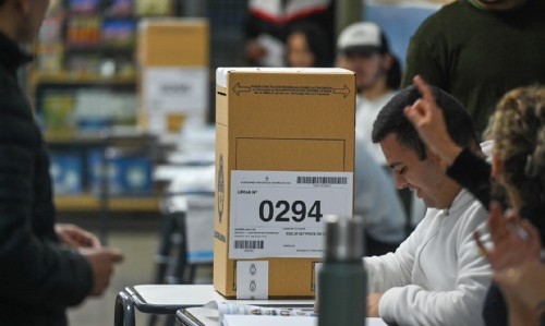 Elecciones en PBA: cerraron los comicios, empezó el conteo de votos